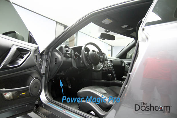 BlackVue DR650S-2CH-IR dashcam installed in Nissan GTR