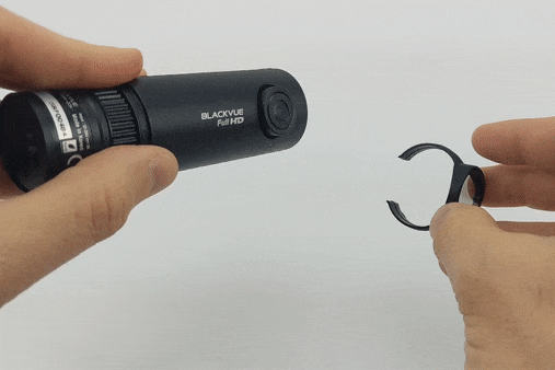 Quickly installing a new snap-on polarizing filter for BlackVue DR590/590W dash cam